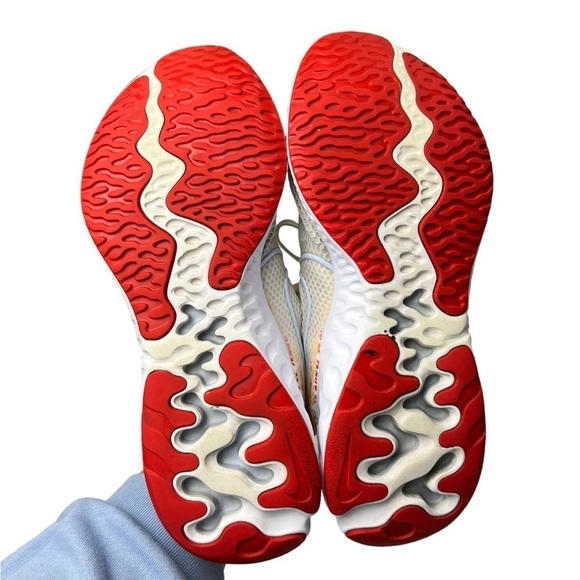 Nike Renew Womens Run CW5633-100 White Running Shoes Sneakers Size 9 - Picture 8 of 10